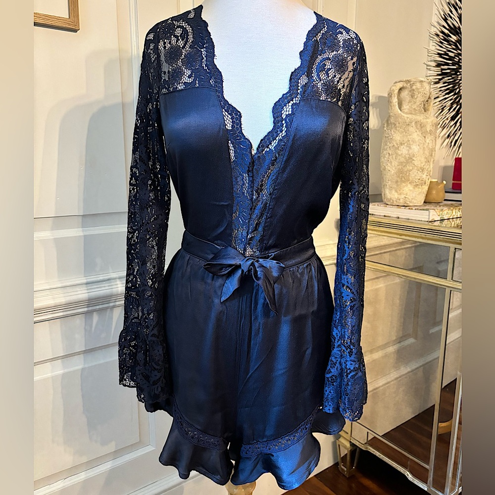 Stunning navy romper size S, lace and satin, great condition